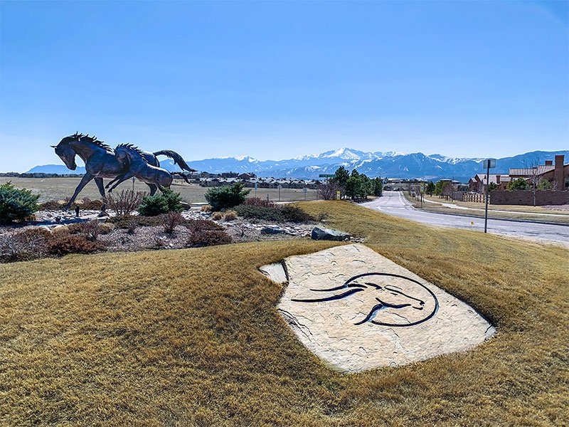 Homes and neighborhood landscape in Flying Horse Colorado Springs