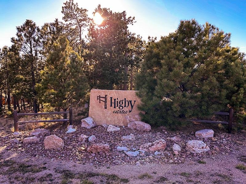 Higby Estates community entrance in Monument, Colorado